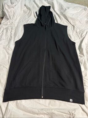 Sleeveless Zip-Up Hoodie in Black